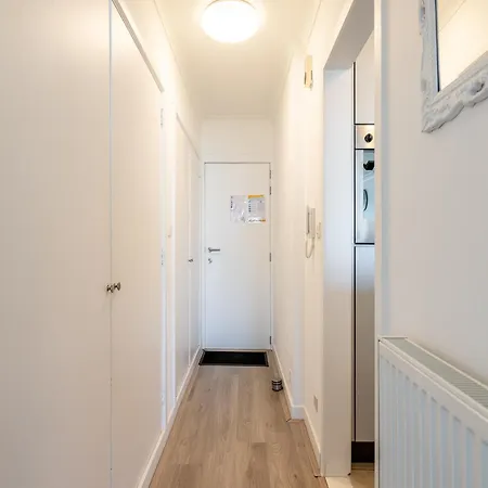 아파트 By The Sea With Stunning Terraces