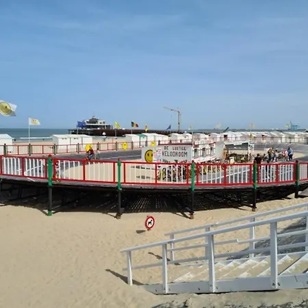 アパート By The Sea With Stunning Terraces